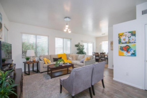 Stylish Home Phoenix - Low Rates NOW!